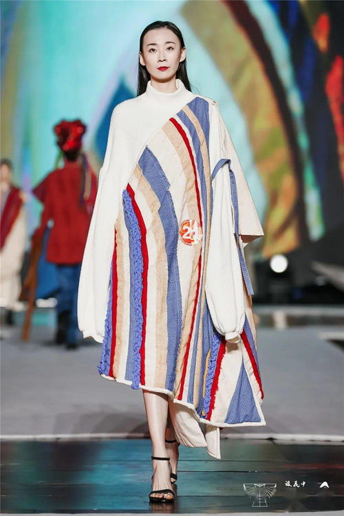 第三屆中國 浙江 民族服飾設計展演決賽現(xiàn)場丨迎建黨百年 織民族華服 同心共筑中國夢